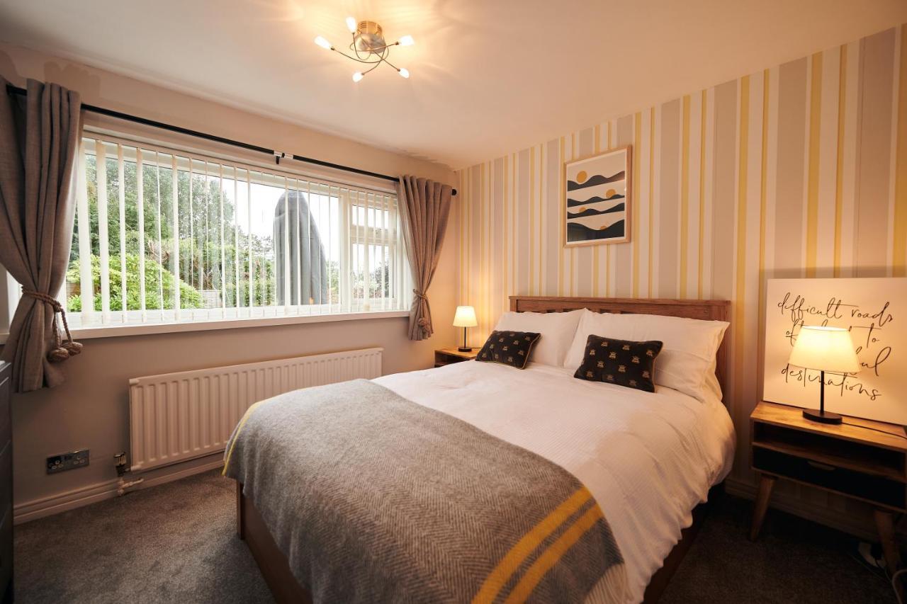 Sea Gem- Beautiful Family Home With Stunning Sea Views & Garden 滕比 外观 照片