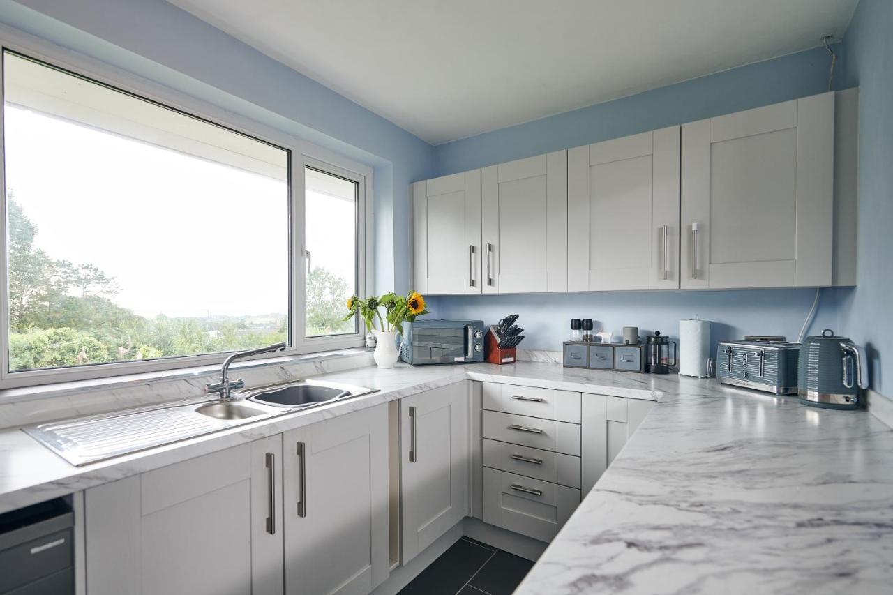 Sea Gem- Beautiful Family Home With Stunning Sea Views & Garden 滕比 外观 照片